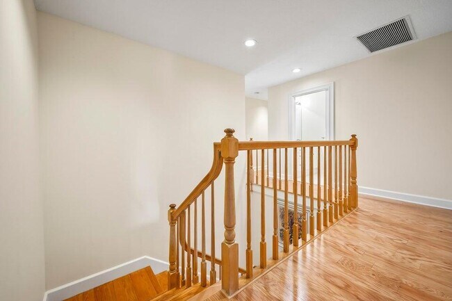 Building Photo - 14394 Cypress Island Ct
