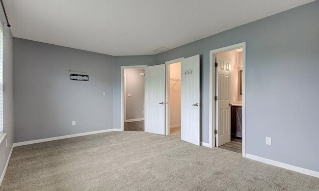 Building Photo - 7918 Bitternut Dr