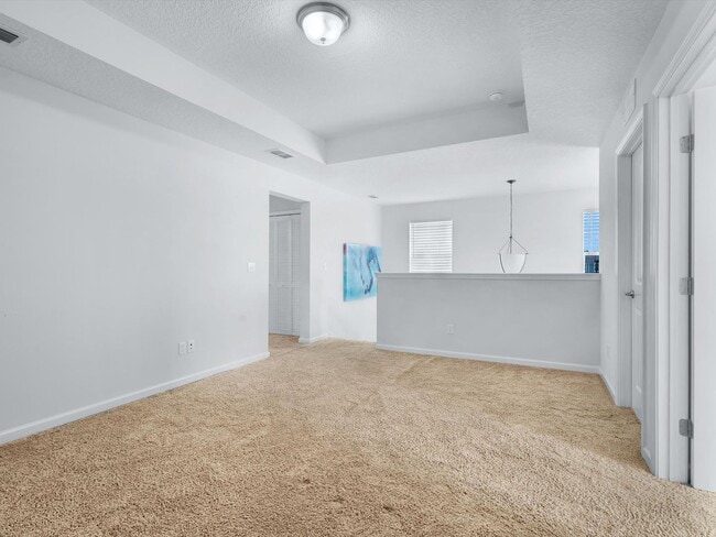 Building Photo - Resort-Style Living in a Spacious 4-Bedroo...