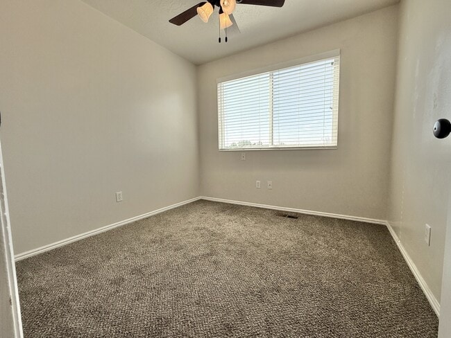 Building Photo - 2022 N 850 W