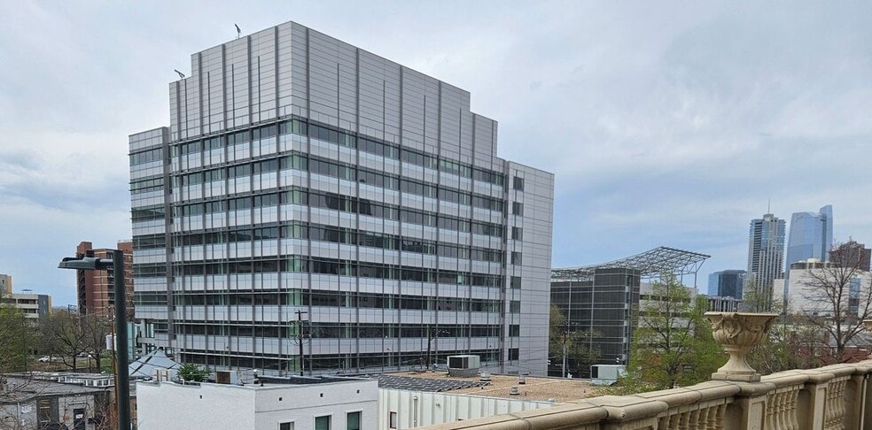 Building Photo - 475 W 12th Ave