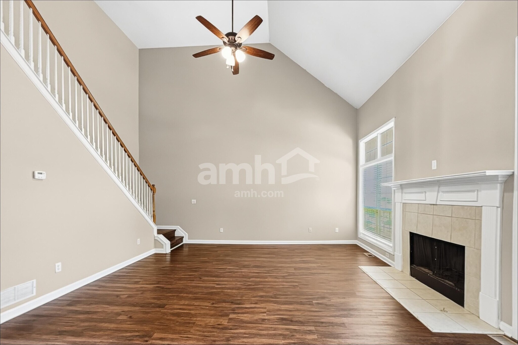 Building Photo - 2420 Queensboro Ln