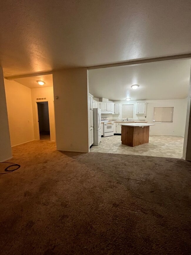 Building Photo - 3-Bedroom 2-Bathroom home in Thurston