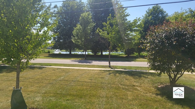 Building Photo - 187 W Buckingham Dr