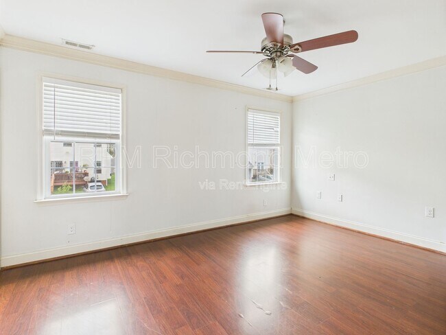 Building Photo - 1712 Kemper St
