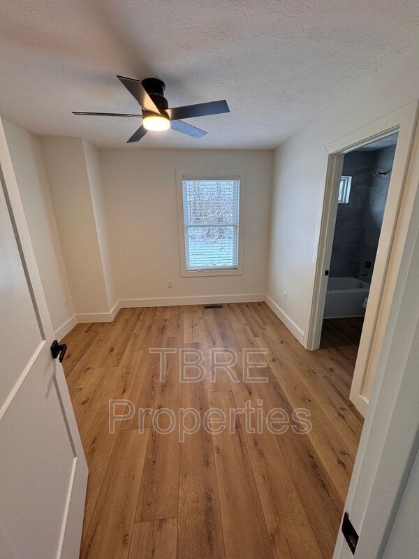 Building Photo - 9607 County Rd 107