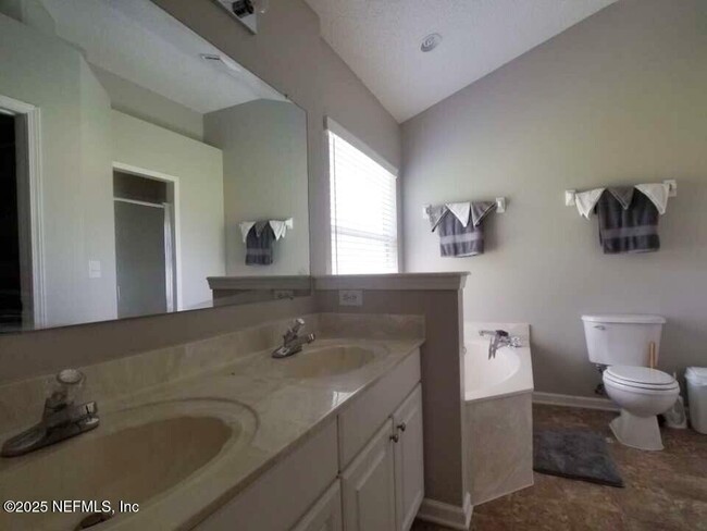 Building Photo - 1635 Heather Fields Ct
