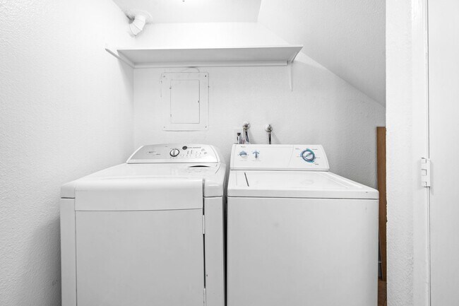 Building Photo - Spacious 3-Bed, 1.5-Bath Townhome with Oversized Private Patio in Central 89103 — Bright Bedrooms...