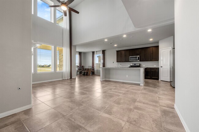 Building Photo - 3506 Lake Bella Megan Dr