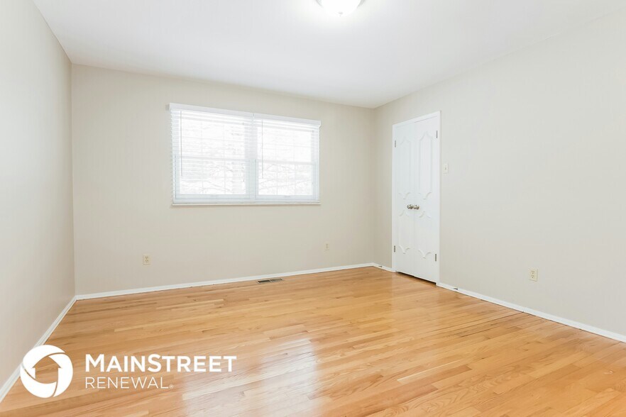 Building Photo - 14729 Airelle Ct