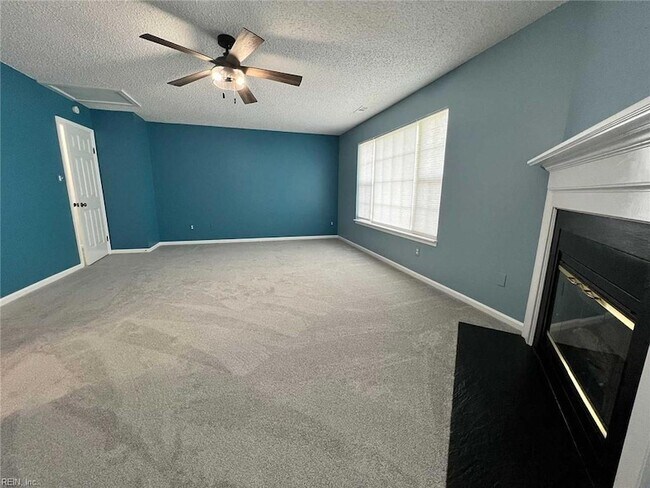 Building Photo - 4930 Cypress Point Cir