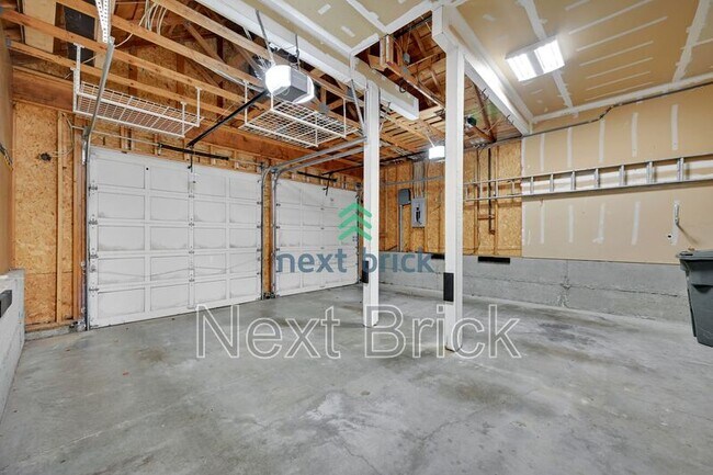 Building Photo - 1413 233rd Ave NE
