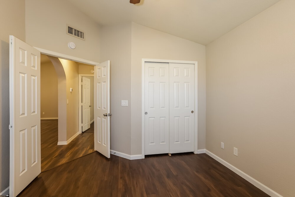 Building Photo - 1209 E Villa Rita Dr