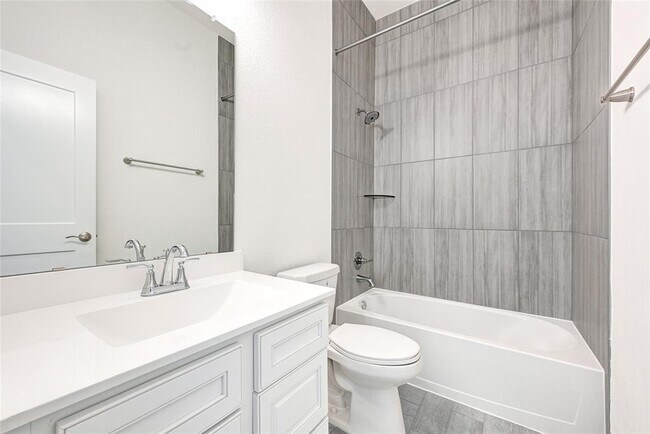 Building Photo - 21711 Meridian Duskywing Dr
