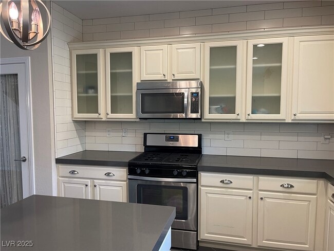 Building Photo - 3073 Hushed Sonnet Ave
