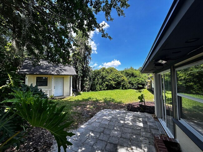 Building Photo - Charming, Newly Renovated 3-Bedroom Home w...
