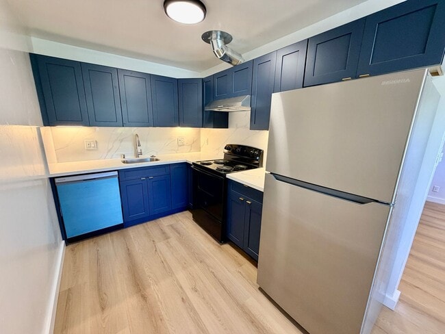 Building Photo - Newly Remodeled 1BD/1BA Near Del Norte BART w/ Parking & Modern Finishes | El Cerrito