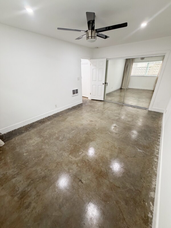 Building Photo - 1008 7th St