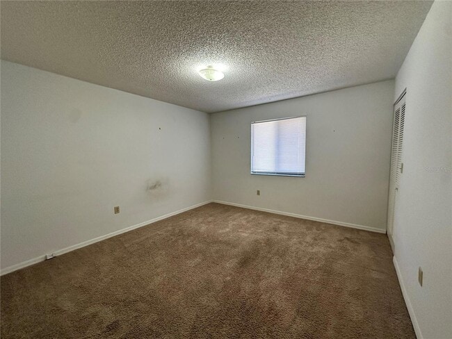 Building Photo - 69 Village Dr