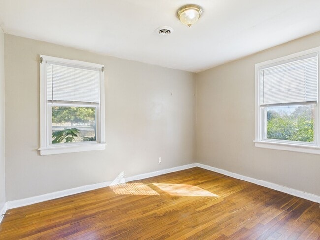 Building Photo - 2010 Cleary Rd