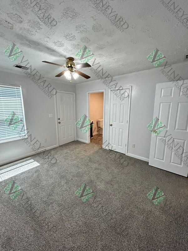 Building Photo - 3828 Merryweather Trail