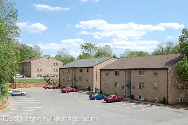 Building Photo - 3836 Panorama Ave NW