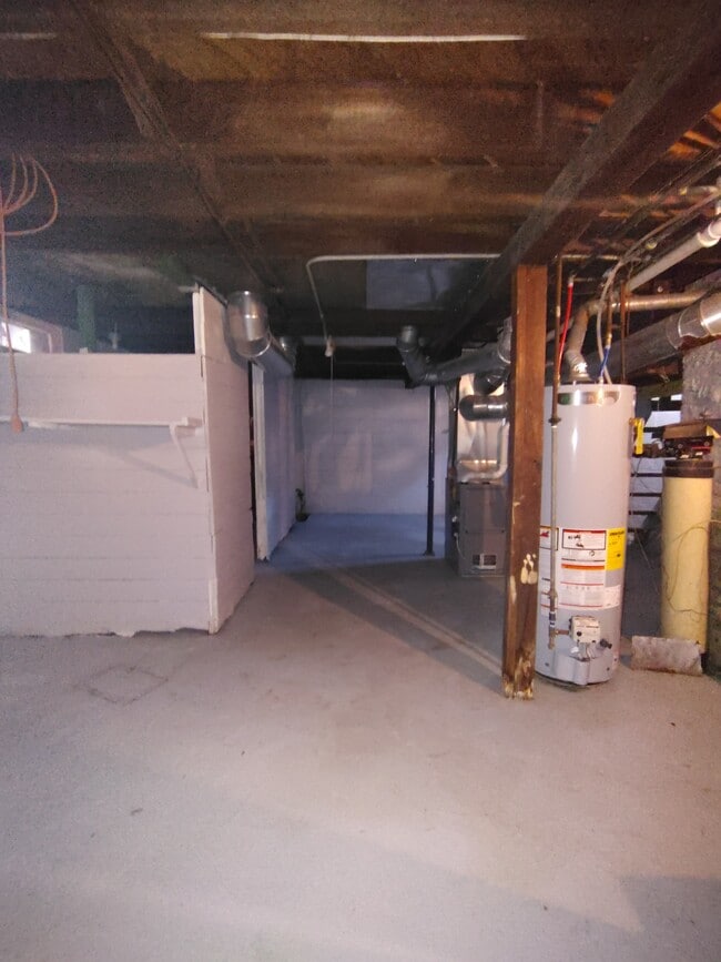 Building Photo - 1607 N Church St