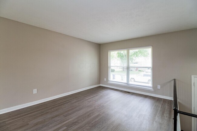 Building Photo - 2767 Bardwell Rd