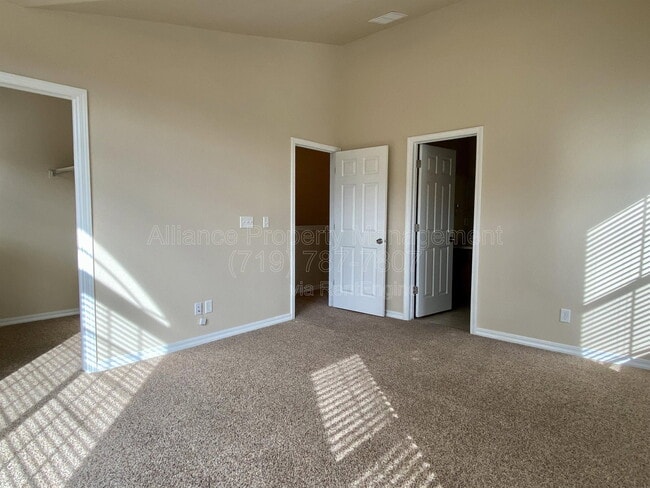 Building Photo - 4206 Mesa Overlook Point