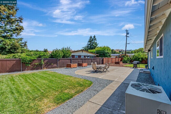 Building Photo - 5891 Caulfield Dr