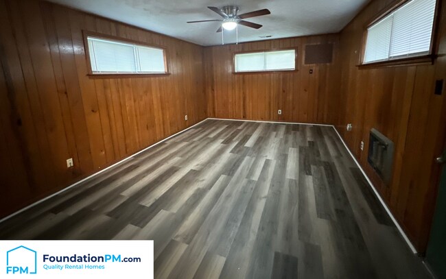 Building Photo - 3767 Philsdale Ave