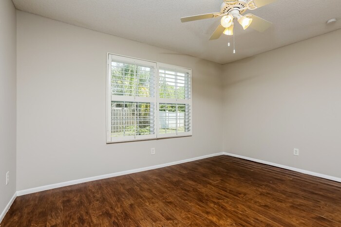 Building Photo - 1685 Torrington Cir