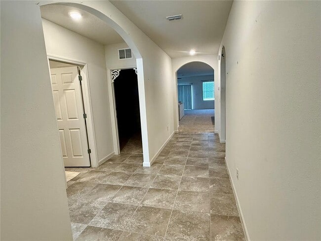 Building Photo - 135 Sorrento Dr