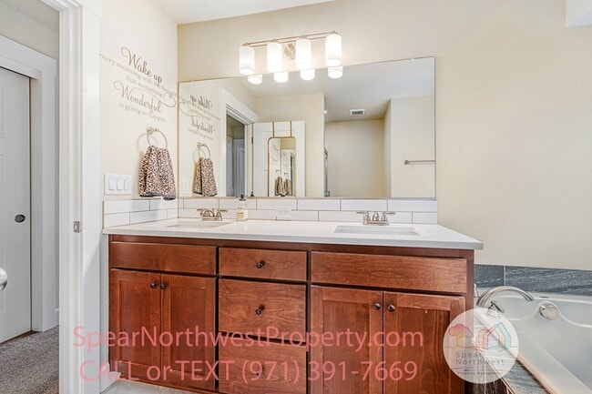 Building Photo - 3954 N Willis Blvd