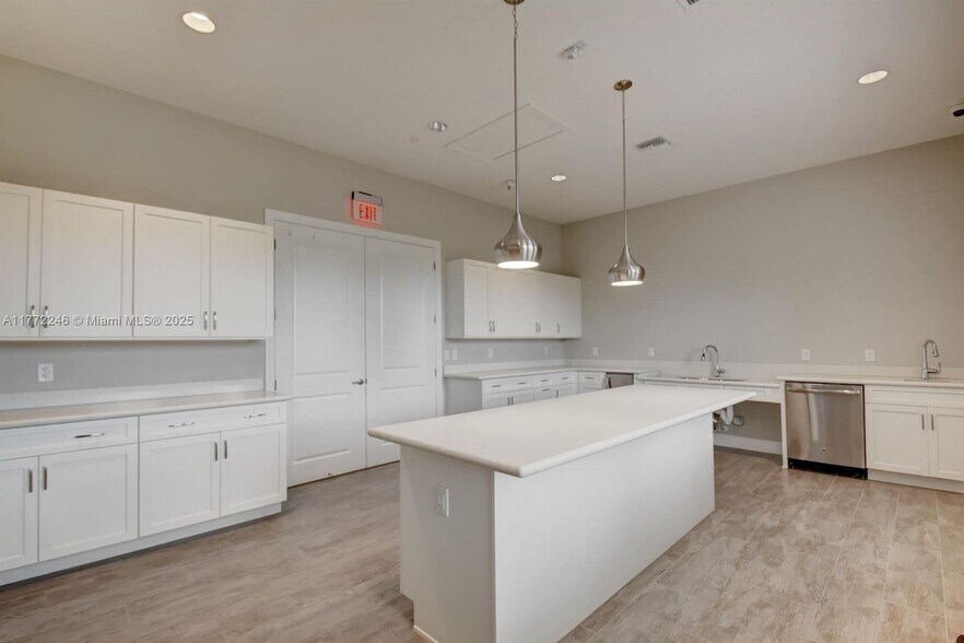 Building Photo - 3784 NW 89th Way