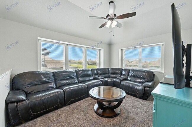 Building Photo - 3829 Honey Grove Dr