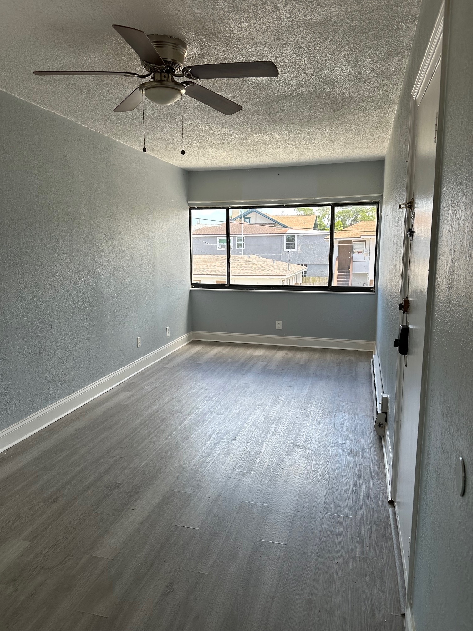 Building Photo - 306 Taylor Ave