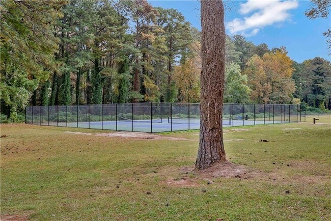 Building Photo - 1344 Midlawn Dr