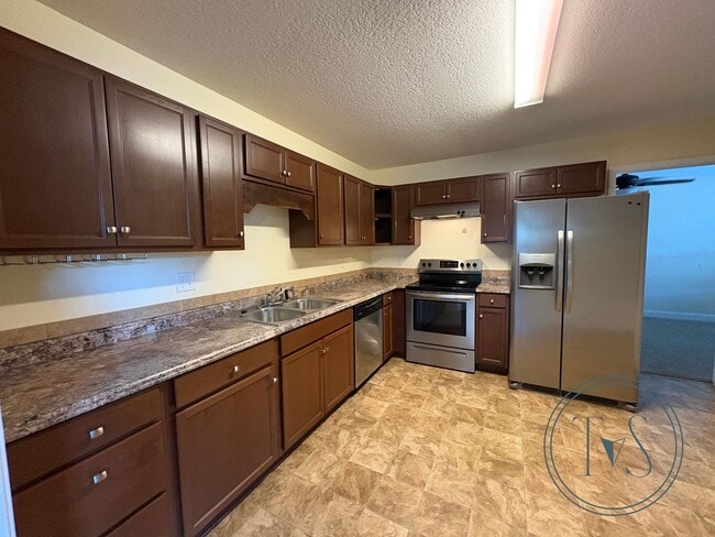 Building Photo - 721 Lee Rd