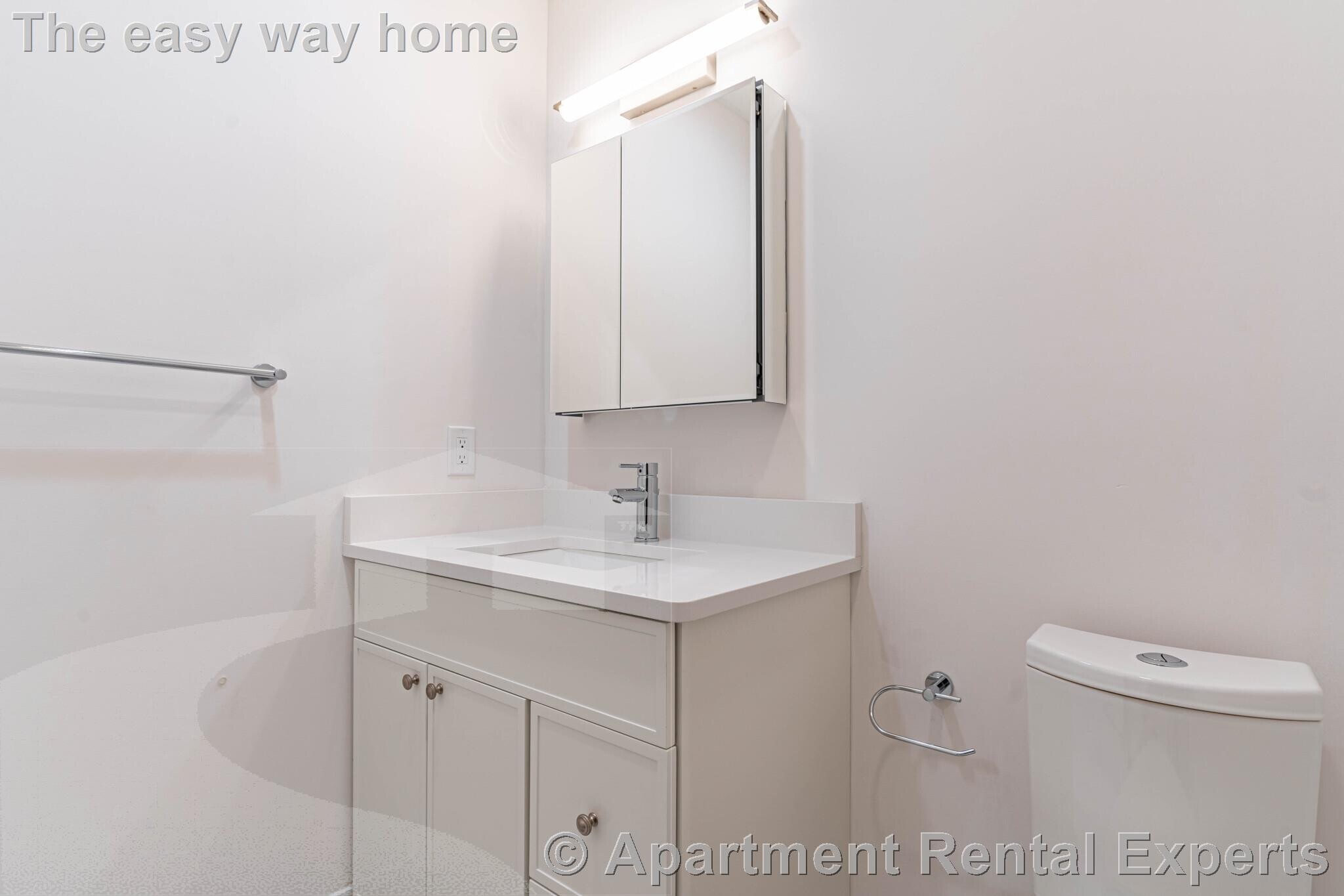 Building Photo - 157 Everett St