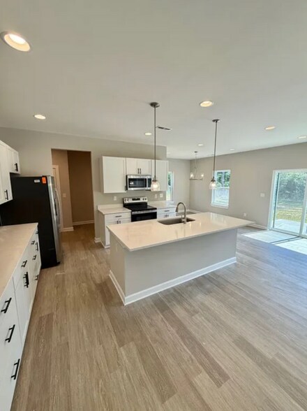 Building Photo - 9416 Lawing School Rd