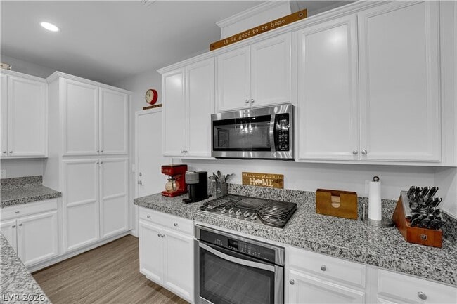 Building Photo - 160 Lomita Heights Dr