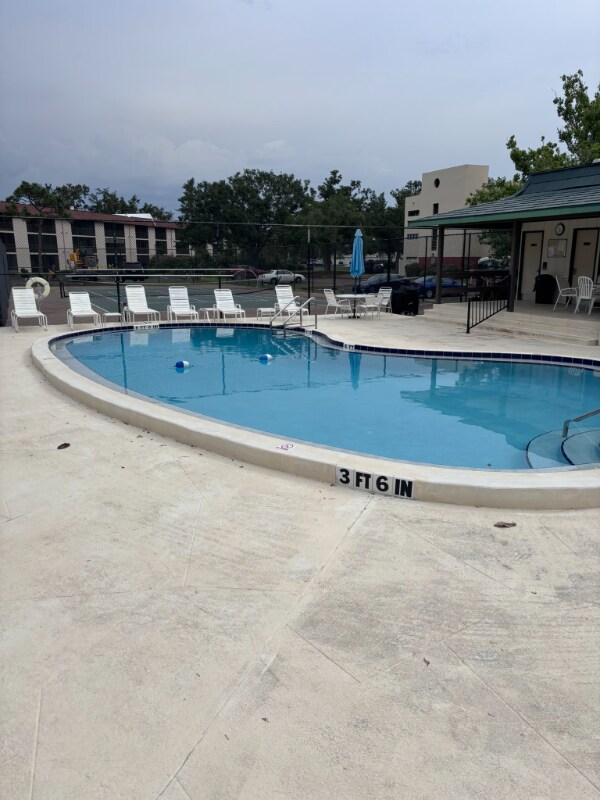 Building Photo - 102 Capri Isles Blvd