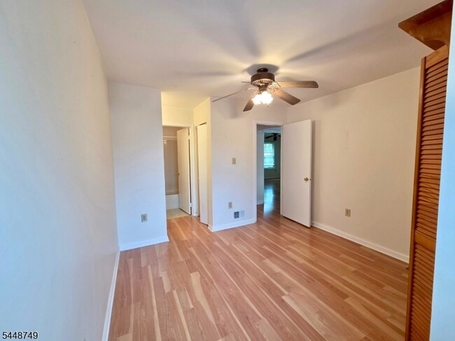 Building Photo - 200 Bamburgh Ct