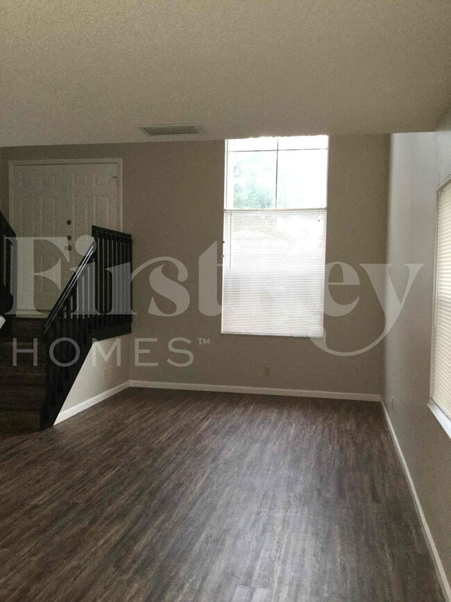 Building Photo - 3085 Lighthouse Pl