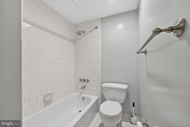 Building Photo - 2007 Kalorama Rd NW