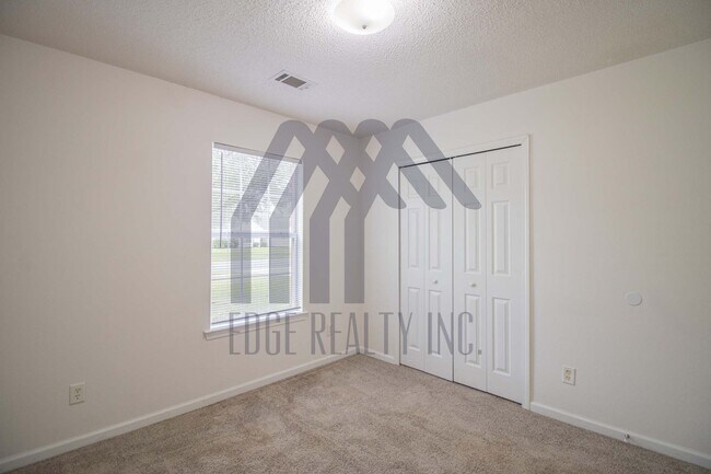 Building Photo - 6 Willow Lakes Dr