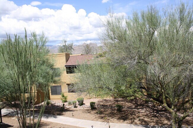 Building Photo - 7255 E Snyder Rd