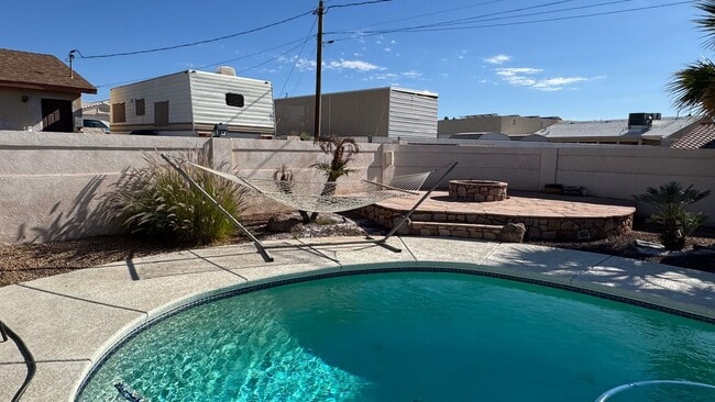 Building Photo - Furnished Pool Home Rental!!