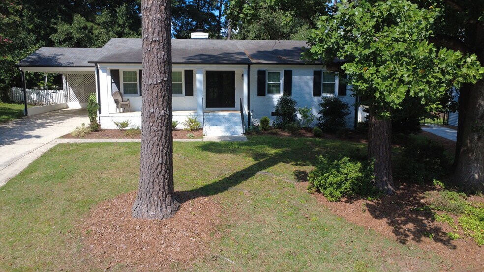 Building Photo - 419 Emerson Dr